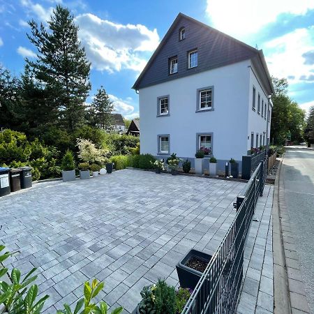 Ferienhaus Villa Adelsberg Mit Dachterrasse In Zentraler Lage Fuer Bis Zu 10 Personen Chemnitz Luaran gambar