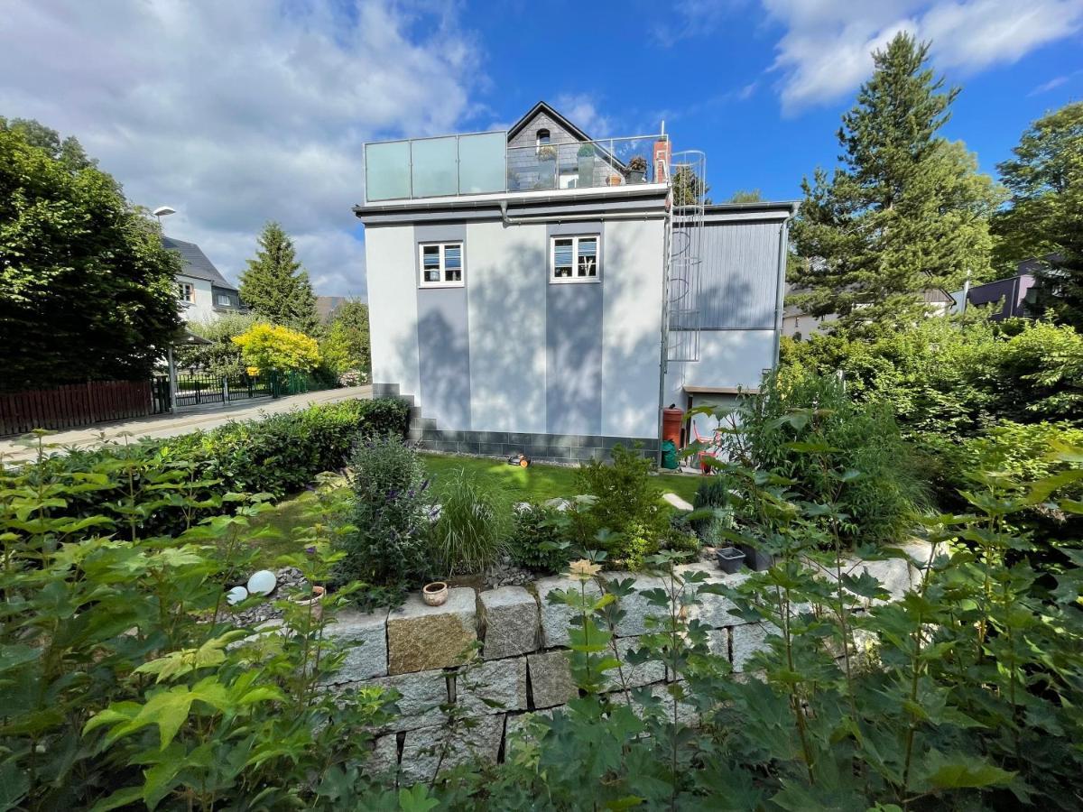 Ferienhaus Villa Adelsberg Mit Dachterrasse In Zentraler Lage Fuer Bis Zu 10 Personen Chemnitz Luaran gambar