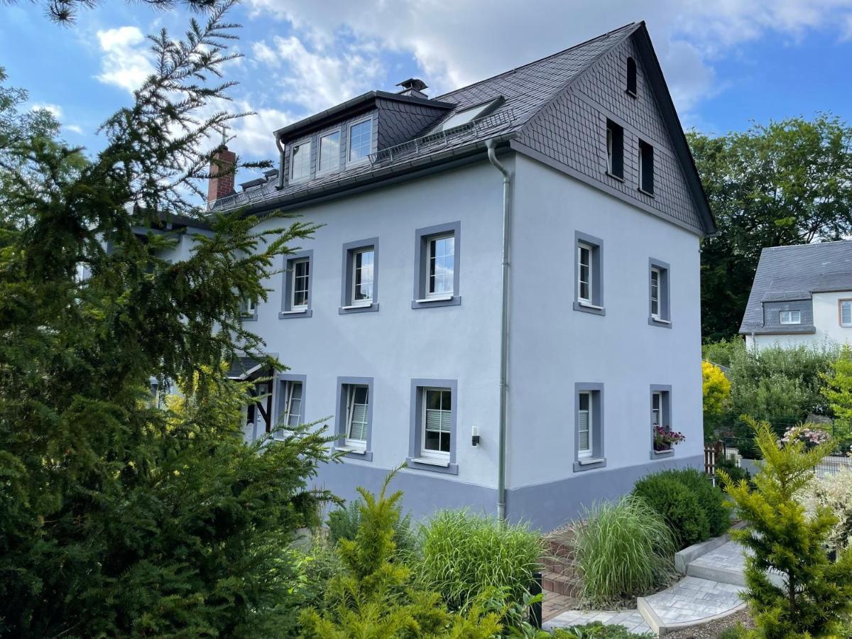 Ferienhaus Villa Adelsberg Mit Dachterrasse In Zentraler Lage Fuer Bis Zu 10 Personen Chemnitz Luaran gambar