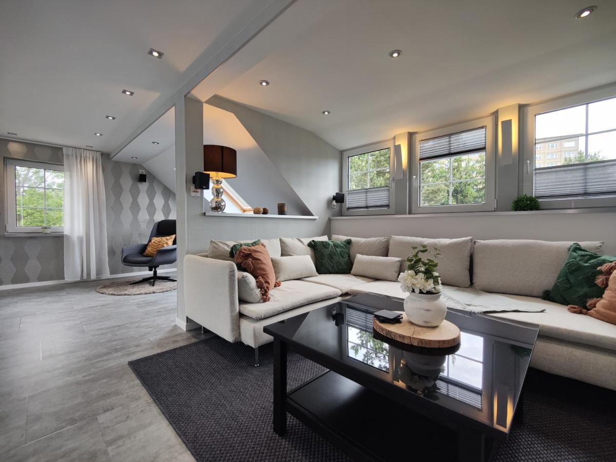 Ferienhaus Villa Adelsberg Mit Dachterrasse In Zentraler Lage Fuer Bis Zu 10 Personen Chemnitz Luaran gambar