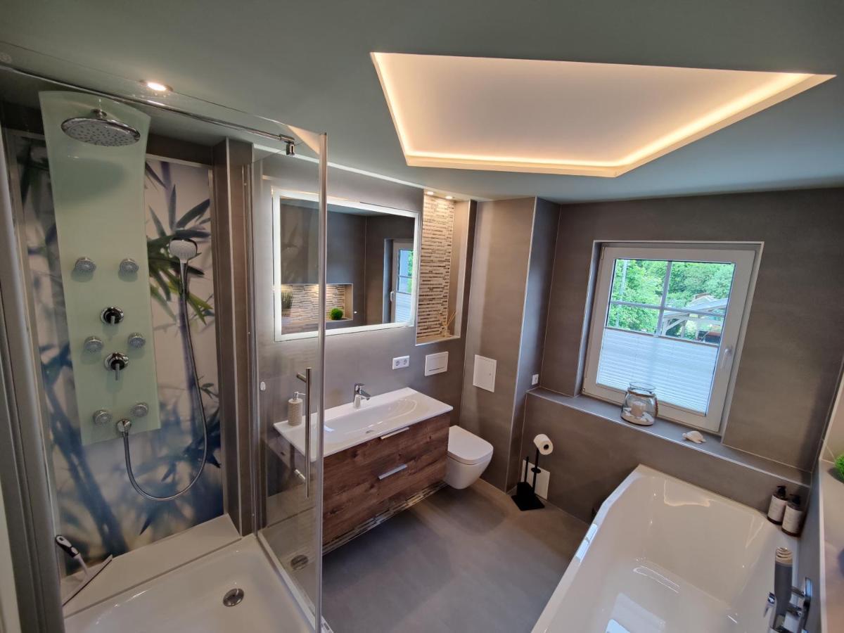 Ferienhaus Villa Adelsberg Mit Dachterrasse In Zentraler Lage Fuer Bis Zu 10 Personen Chemnitz Luaran gambar