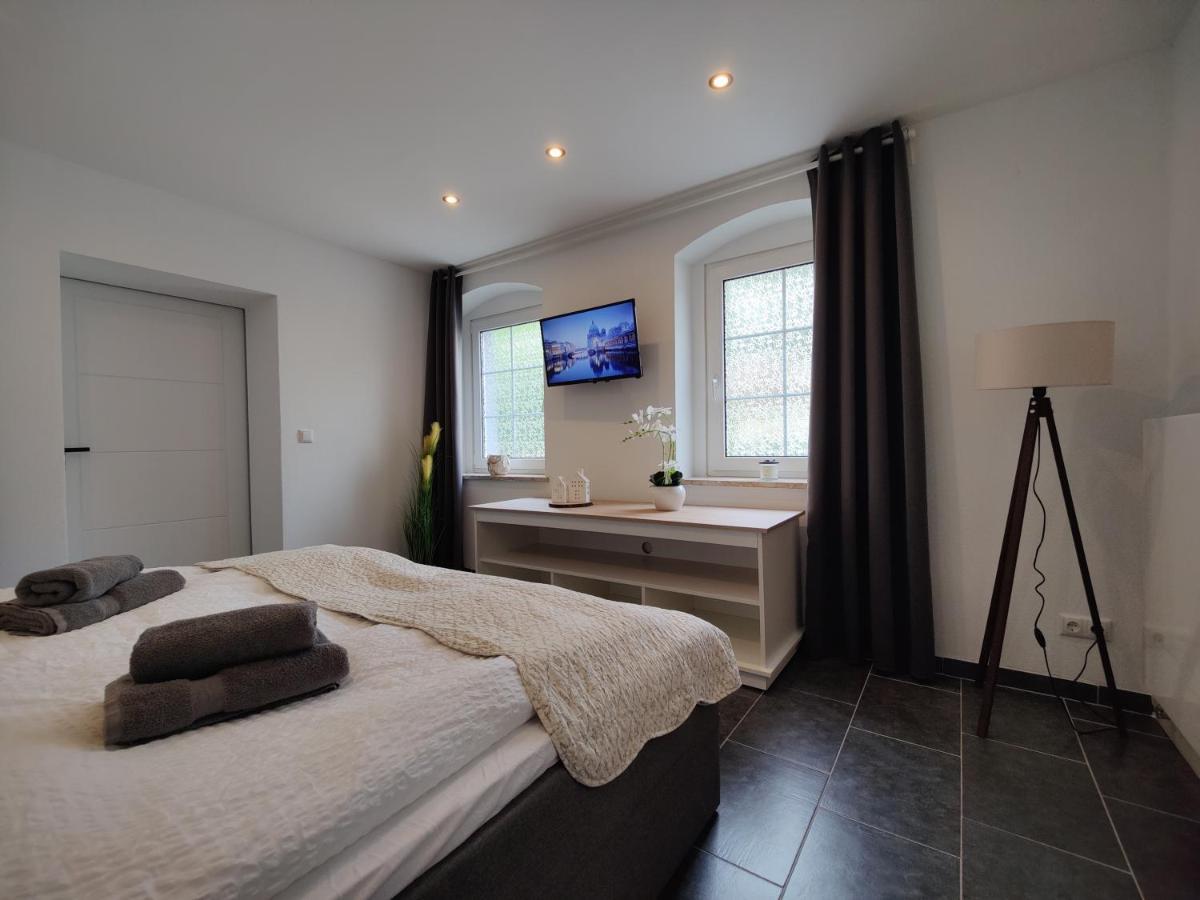 Ferienhaus Villa Adelsberg Mit Dachterrasse In Zentraler Lage Fuer Bis Zu 10 Personen Chemnitz Luaran gambar